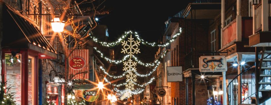 3 Mindful Money Moves To Help You Stay Joyful & Financially Grounded This Holiday Season🎁
