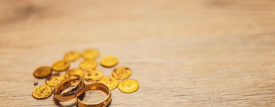 Financial Infidelity: What It Is and How to Recognize It
